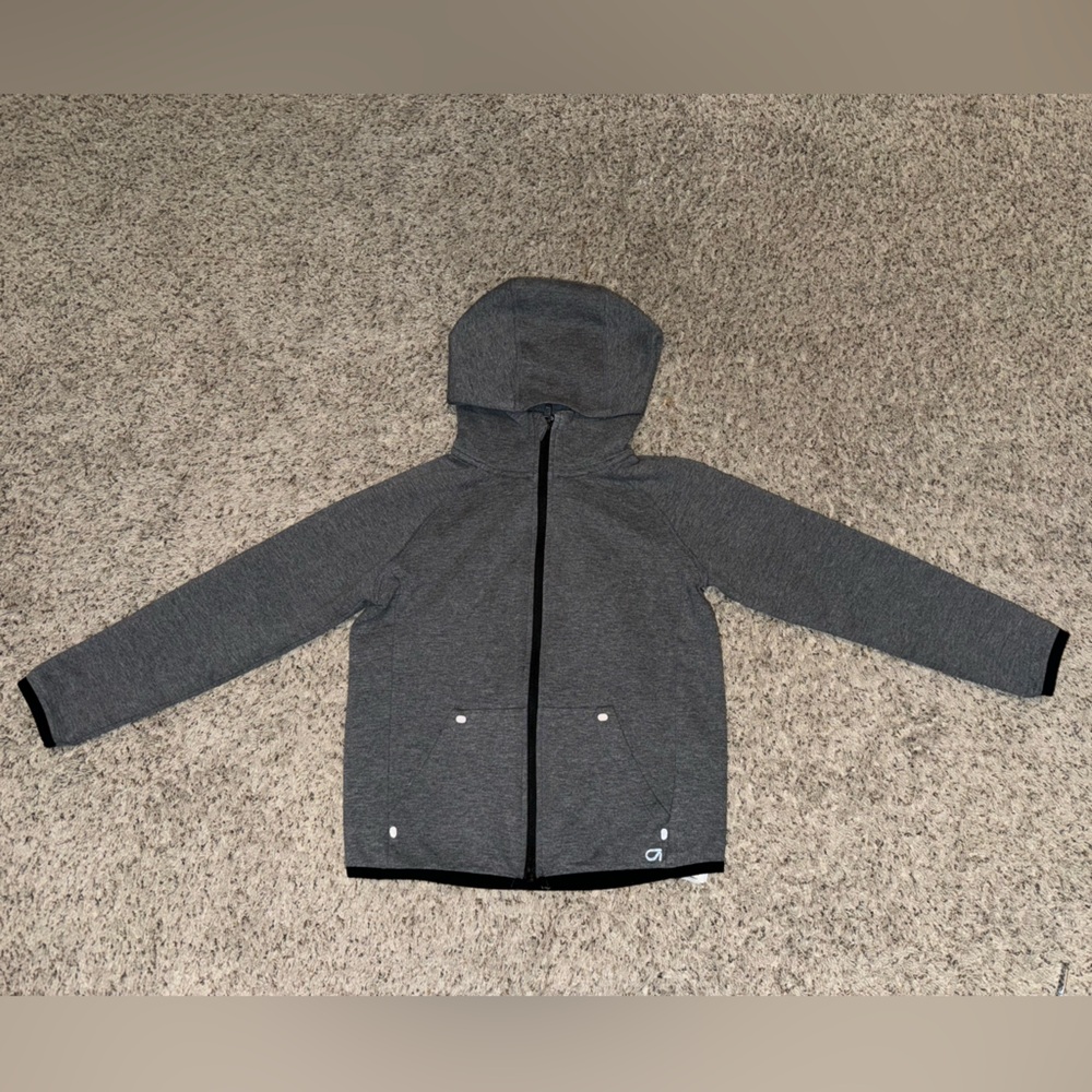 Gap fit dry, zip up hoddie, grey size S(6-7)